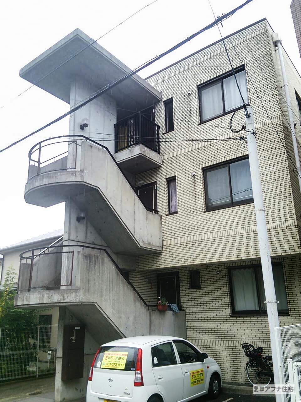 アフナ住宅｜マンション特殊洗浄工事前