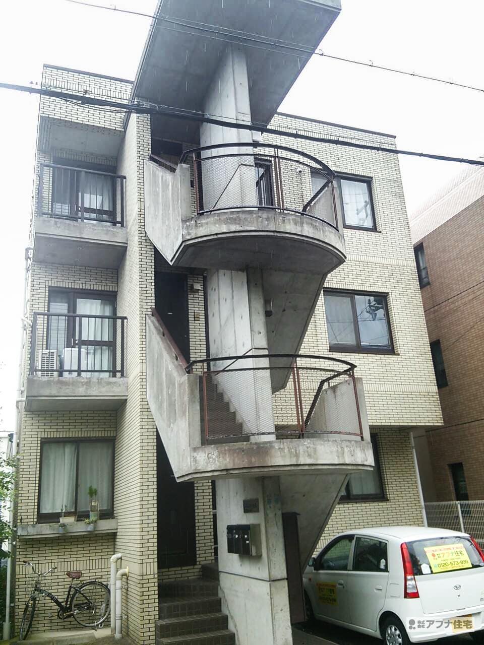 アフナ住宅｜マンション特殊洗浄工事前