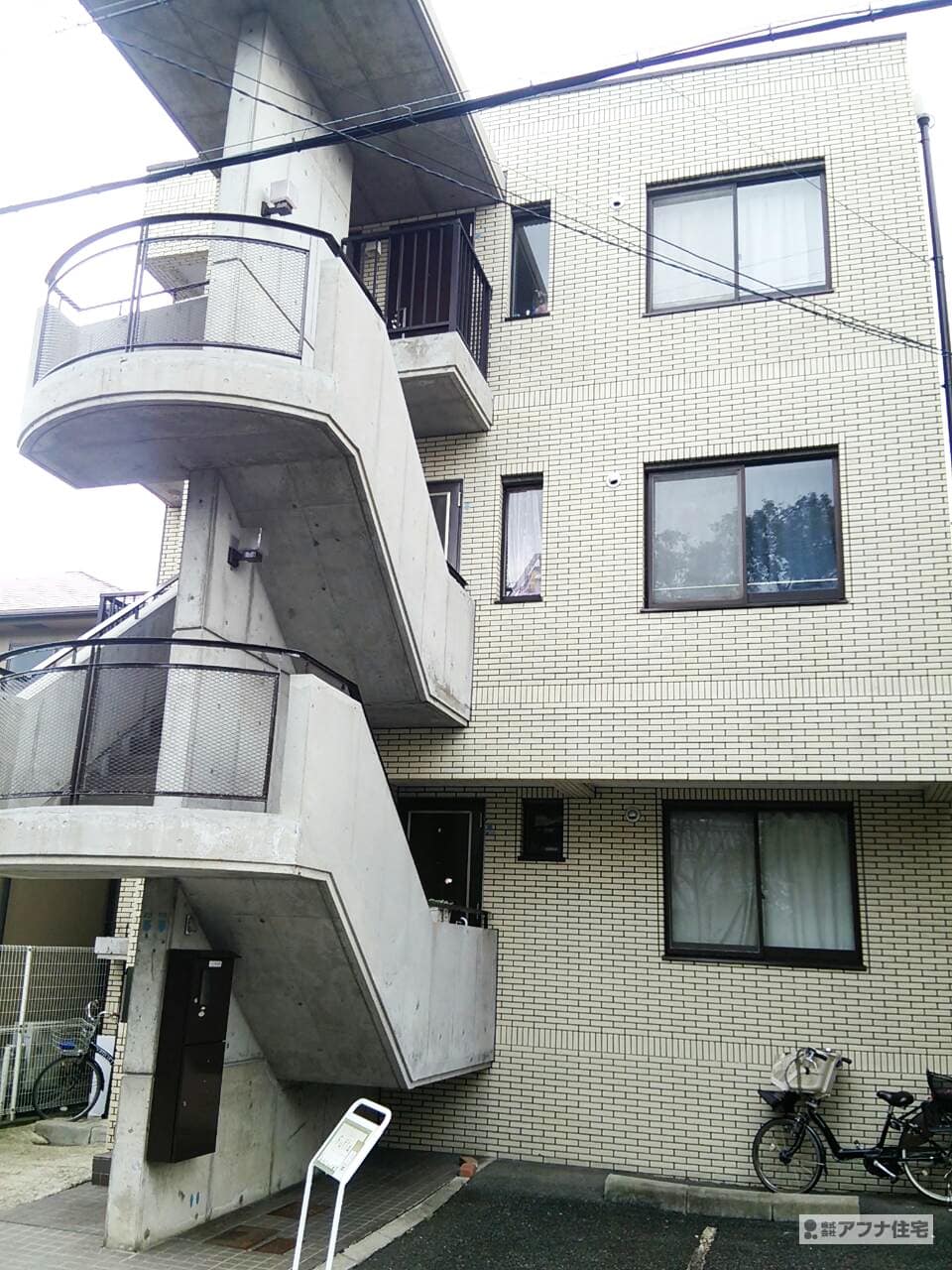 アフナ住宅｜マンション特殊洗浄工事施行事例