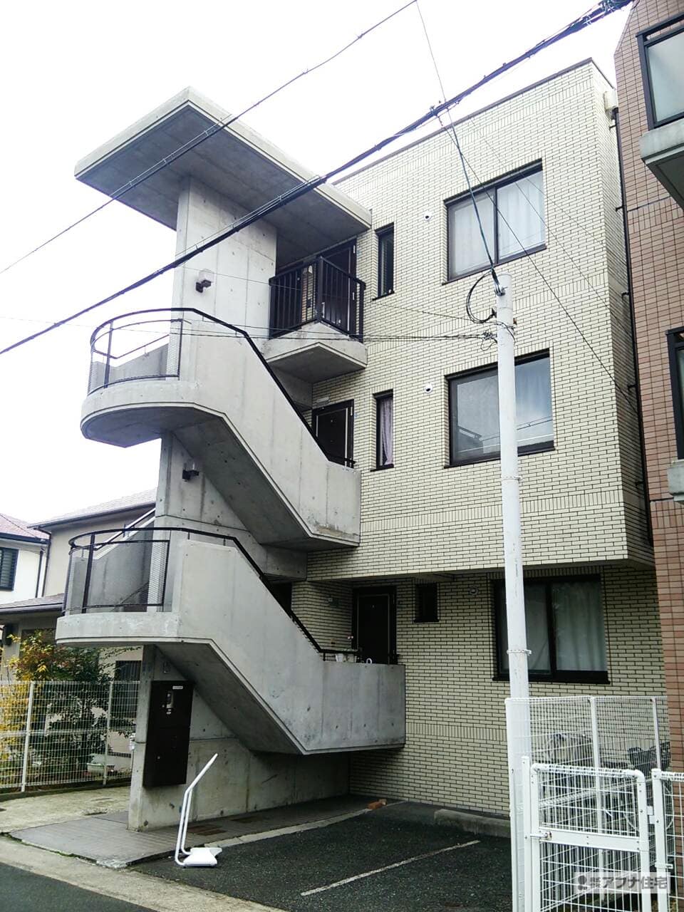 アフナ住宅｜マンション特殊洗浄工事施行事例