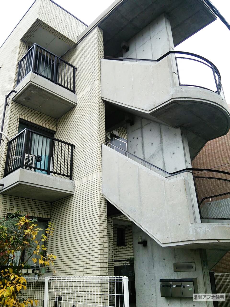 アフナ住宅｜マンション特殊洗浄工事施行事例