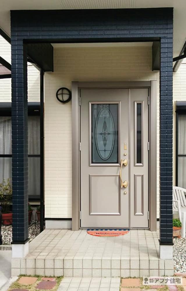 アフナ住宅｜外壁塗装・屋根塗装・玄関ドアリフォーム工事施工事例