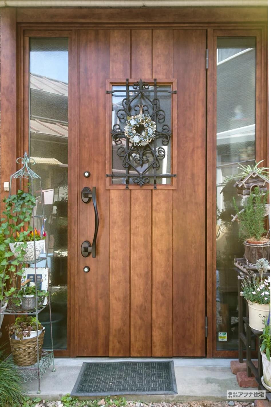 アフナ住宅｜玄関ドアリフォーム施行事例