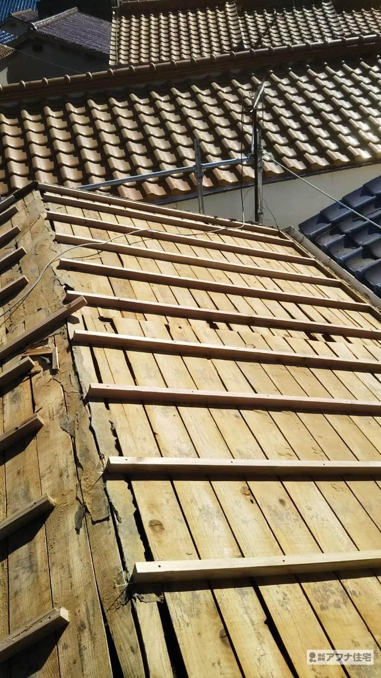 屋根葺き替え工事施工事例|アフナ住宅"