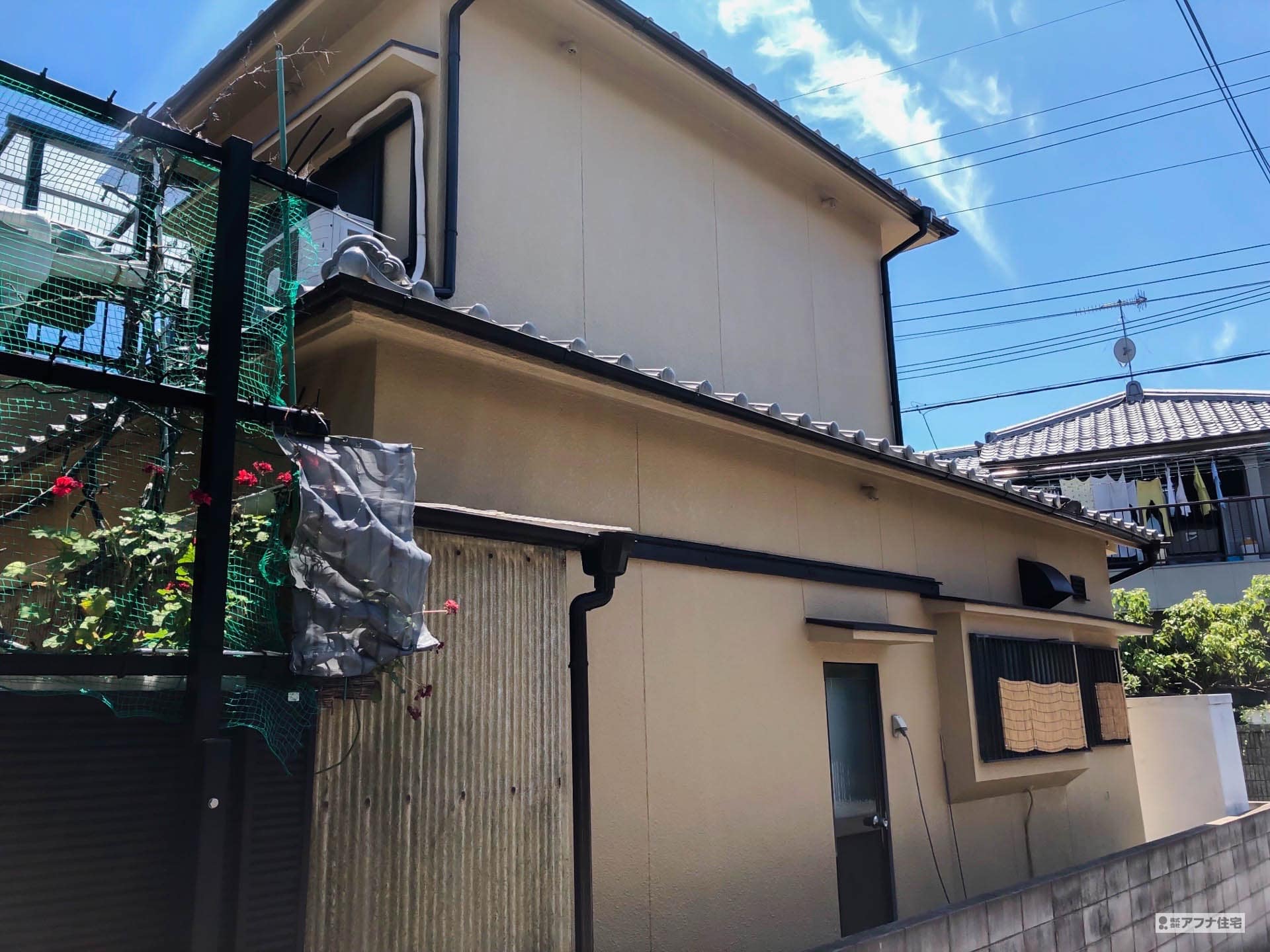 外壁塗装工事・ベランダテラス取付工事・カーポート取付工事施工事例|アフナ住宅